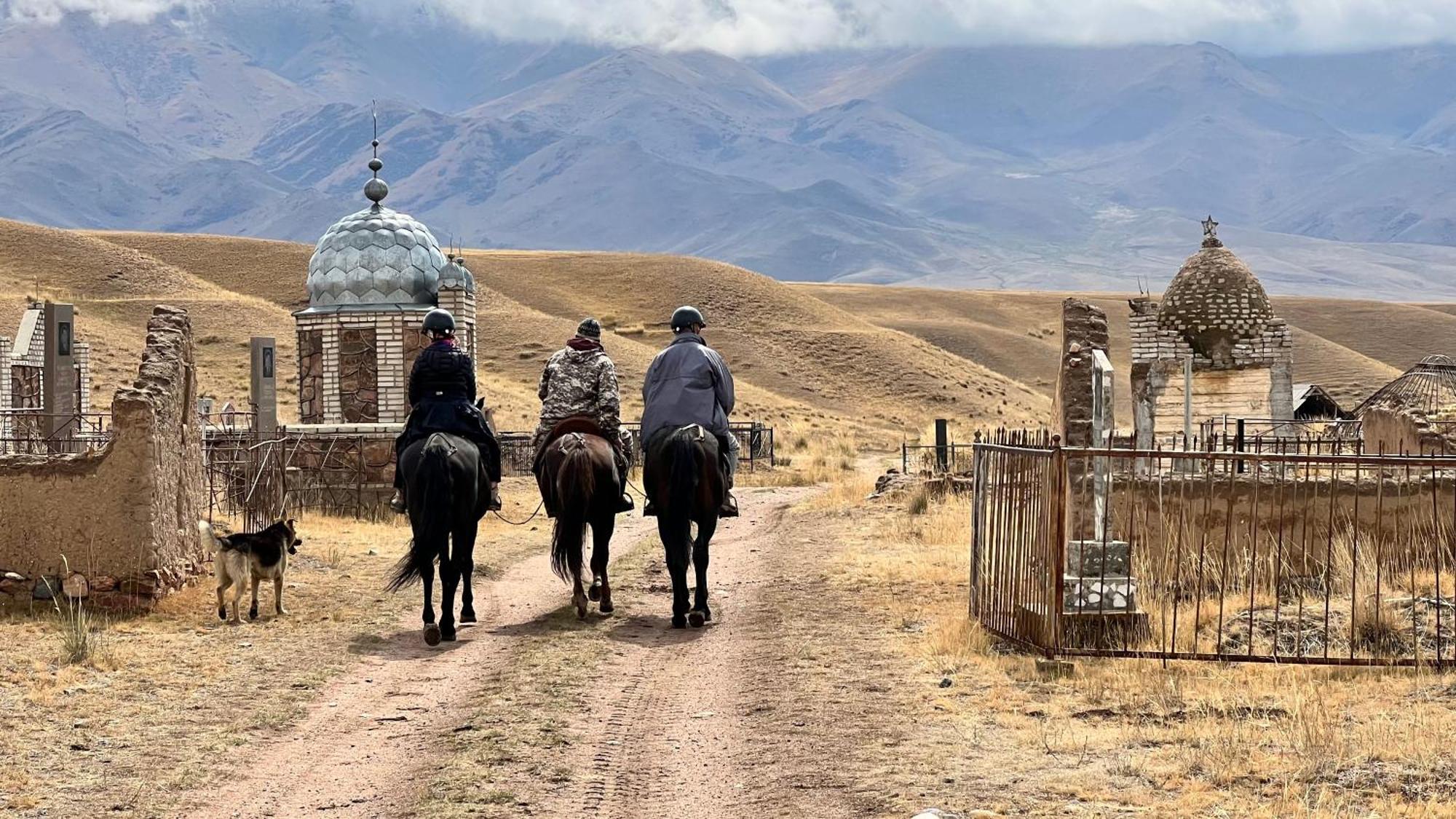 Kyzart Hotel & Horse Tours Bagysh Esterno foto